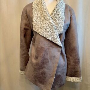 Dylan Grey Sherpa Jacket | Size M